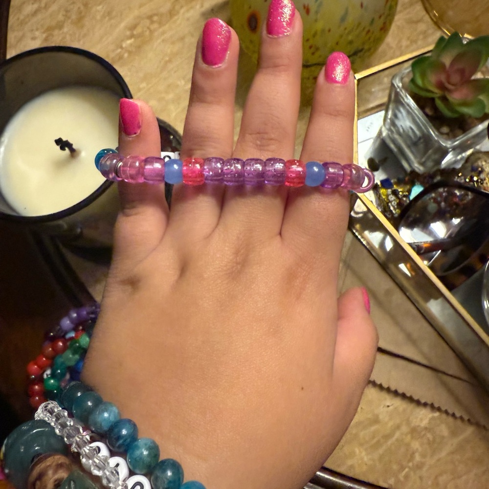 Custom Party Bracelets - Picture 9 of 11
